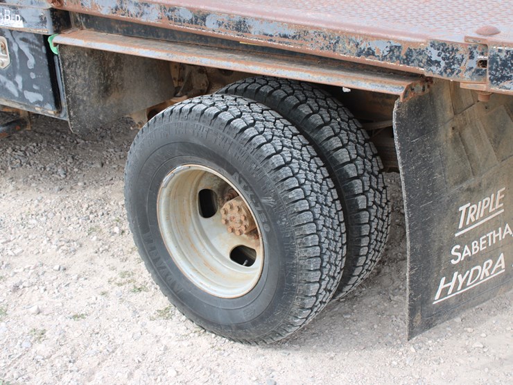 2006-chevrolet-3500-image-11