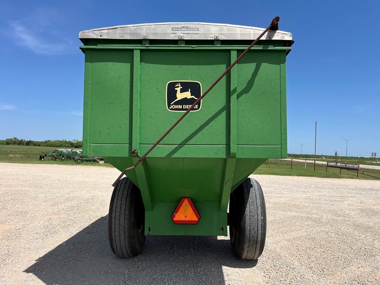 john-deere-400-image-7