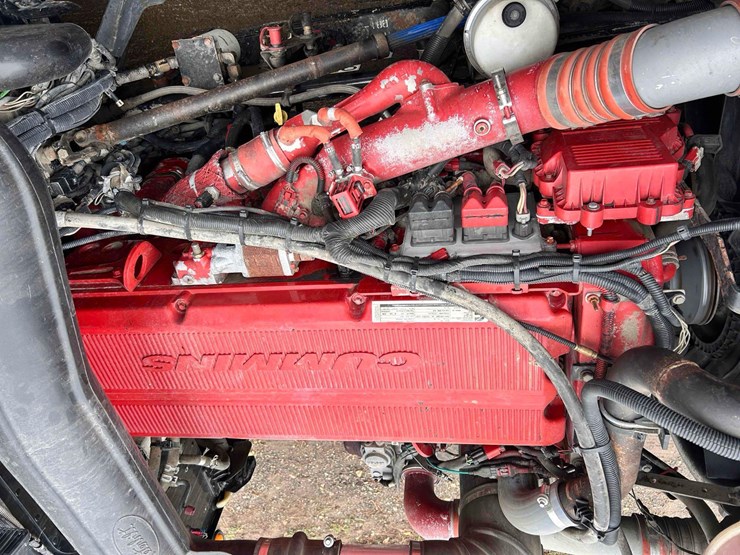 2008-peterbilt-388-image-31