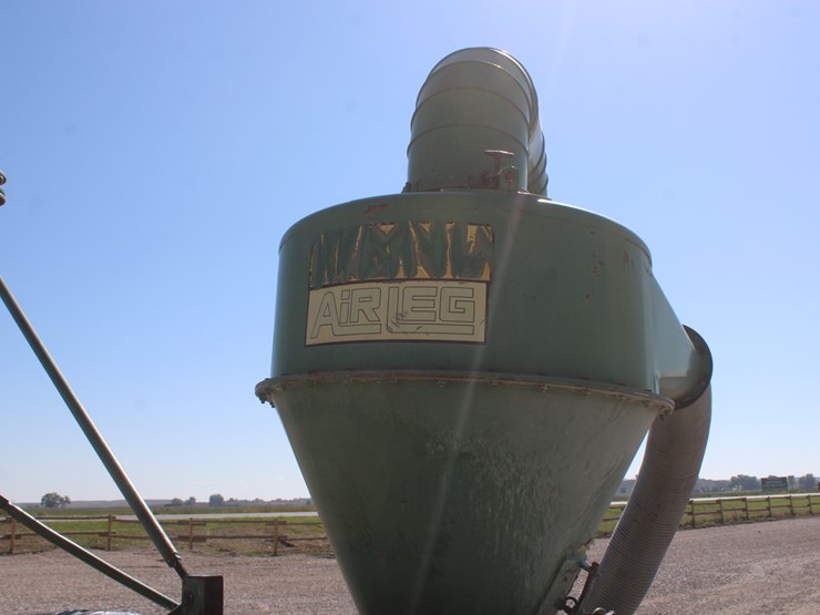 #2071-•-neuro-8100-airleg-grain-vac-image-17