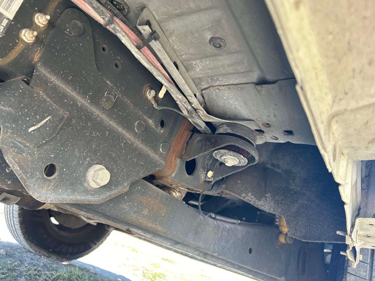 2015-ford-f350-image-21