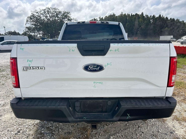 2016-ford-f150-image-24