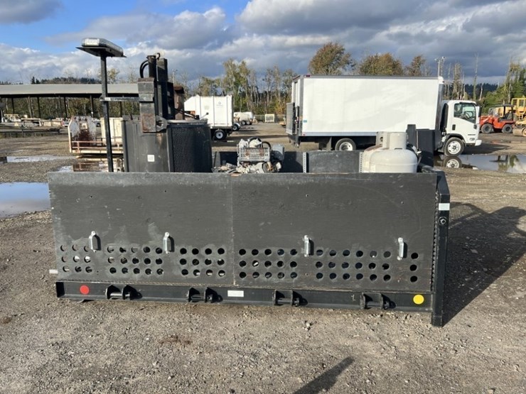 roll-off-thermoplastic-pre-melter-image-3