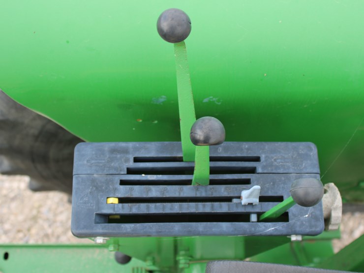 john-deere-4520-image-39