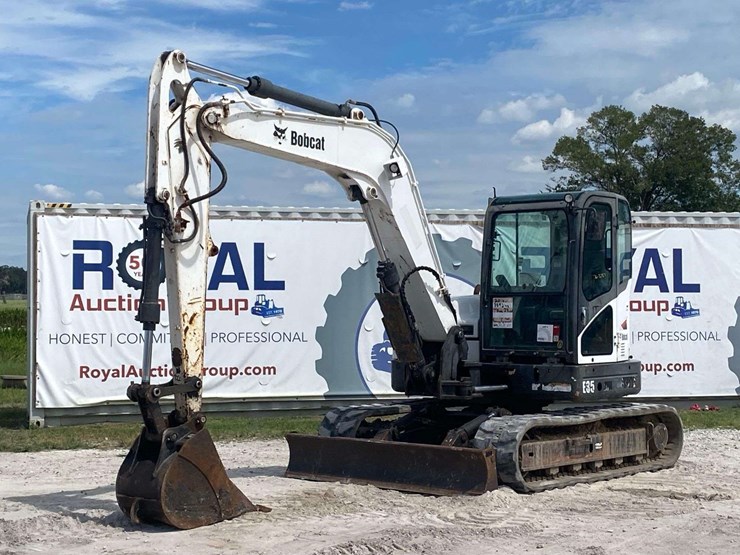 2016-bobcat-e85-image-1