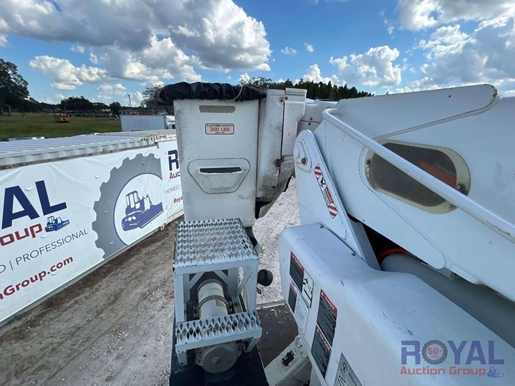 2016-freightliner-m2-106-altec-am50-50ft.-insulated-material-handling-bucket-truck-image-33