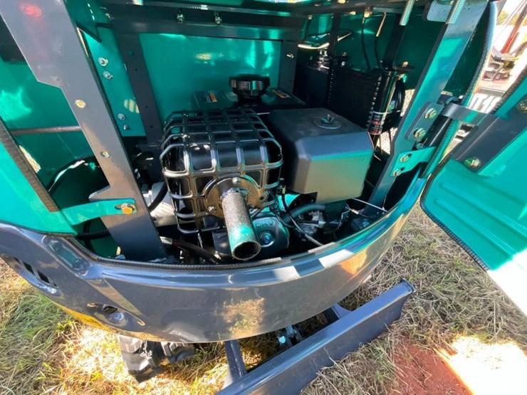 unused-cfg-qk16r-mini-excavator-(rato-15hp-bkt-image-7