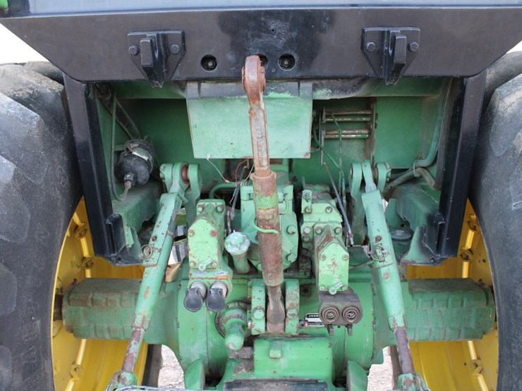 john-deere-4440-image-33
