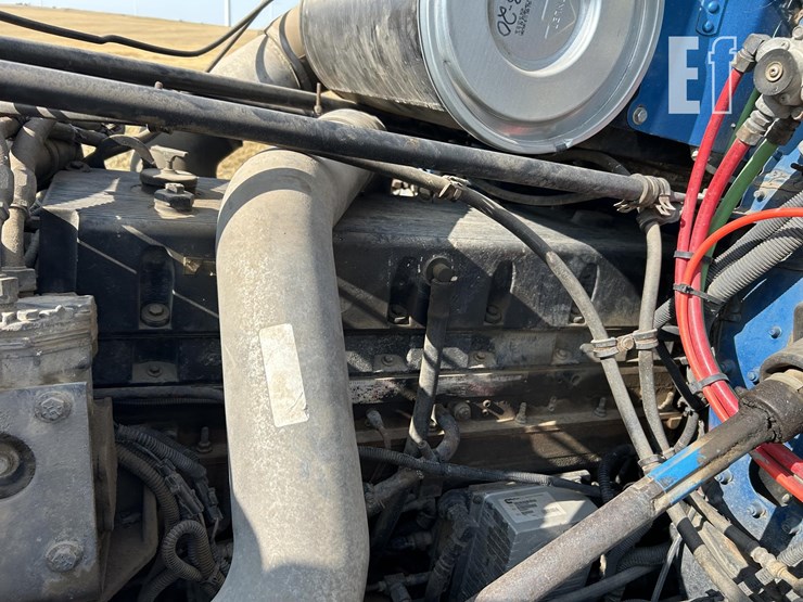 1995-freightliner-fld112-image-35