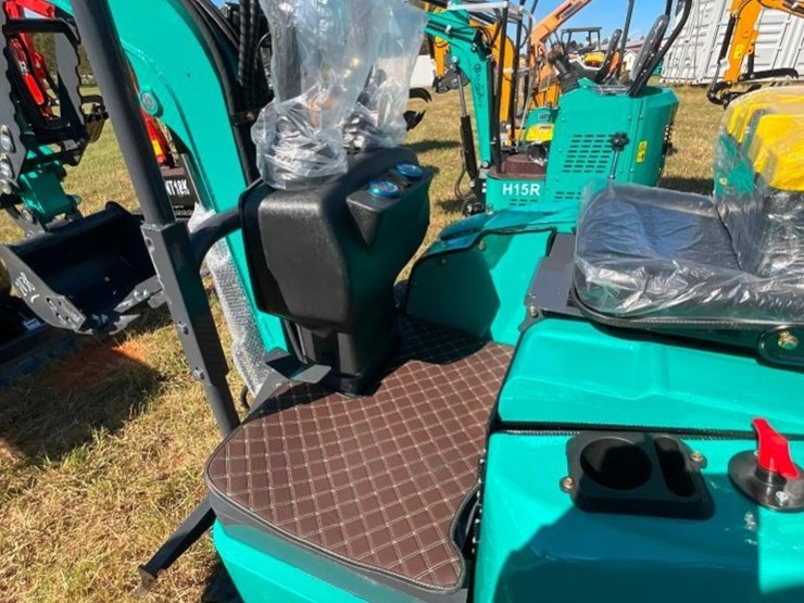 unused-cfg-qk16r-mini-excavator-(rato-15hp-bkt-image-9