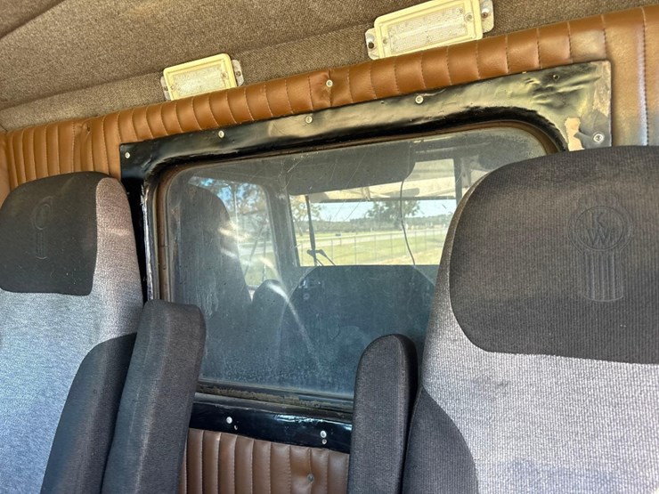 kenworth-t800-image-35