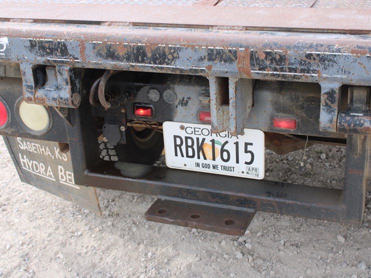 2006-chevrolet-3500-image-12