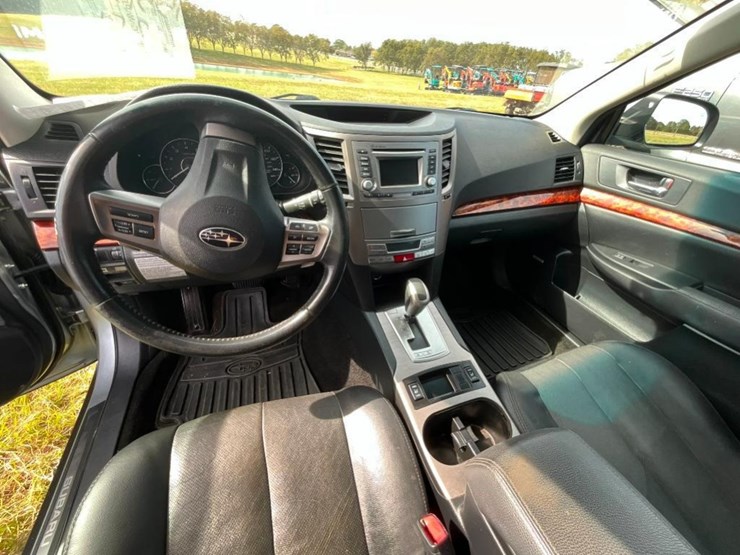 2012-subaru-outback-(at,-awd,-2.5l,-miles-image-14