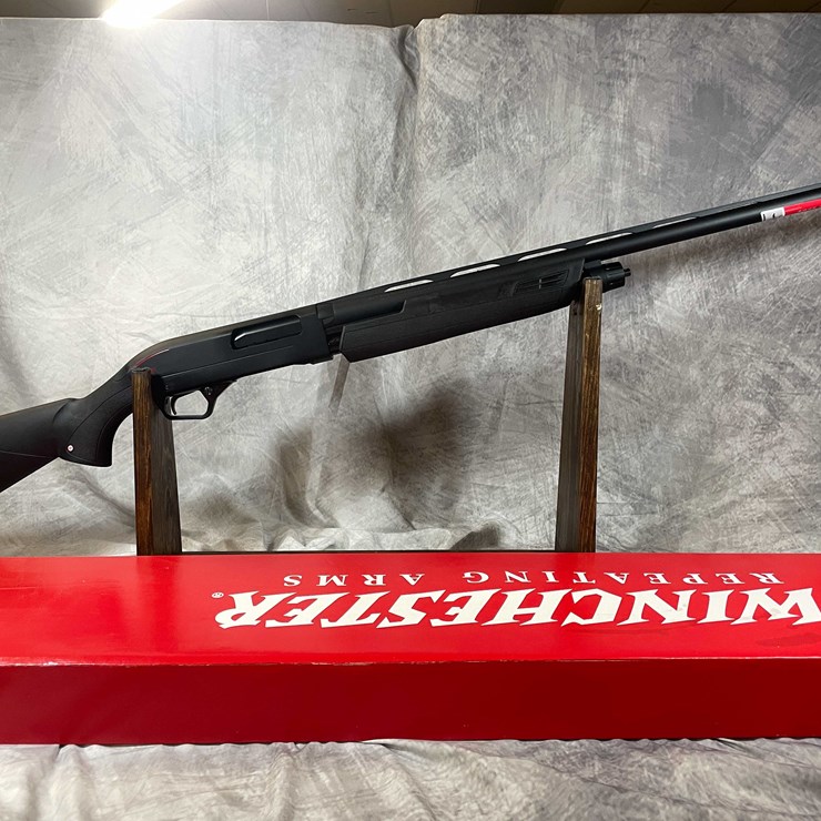 #2015 • Winchester SXP 12 Ga. Pump Action Shotgun, SN: TR6022-051949SP