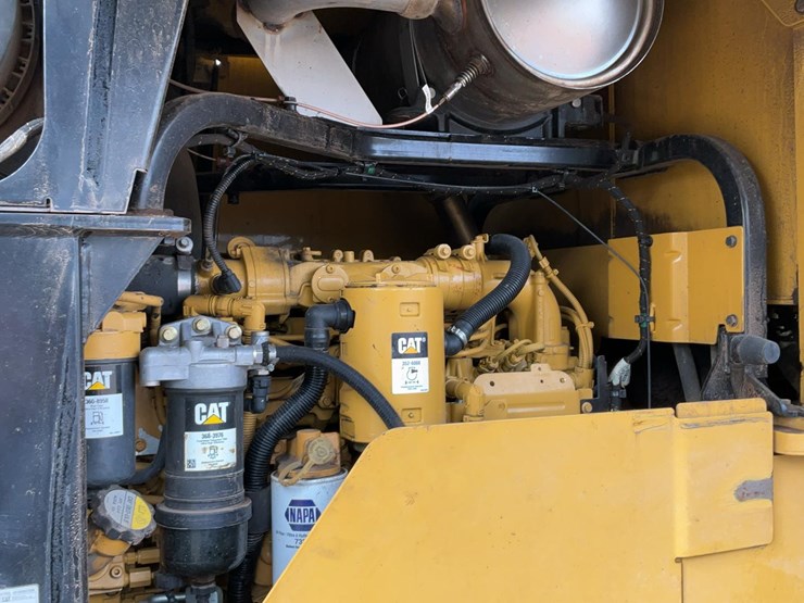 2013-caterpillar-924k-image-34