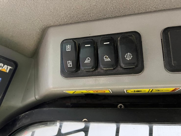 caterpillar-259d3-image-25