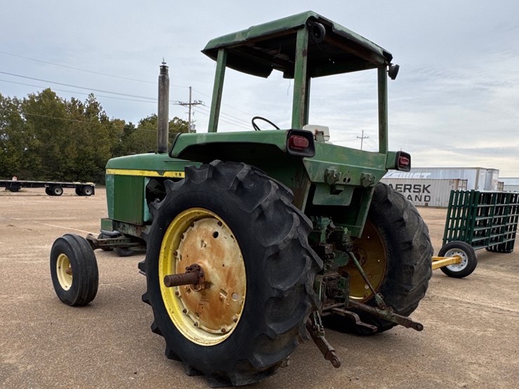 john-deere-4430-image-4