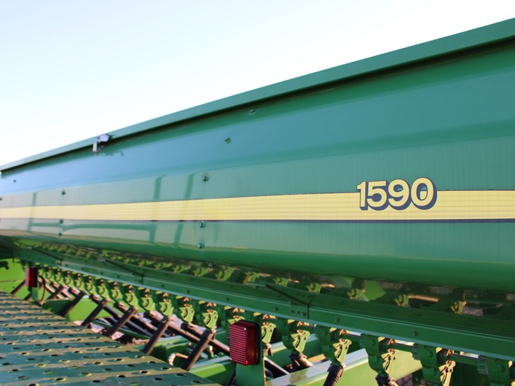 john-deere-1590-image-41