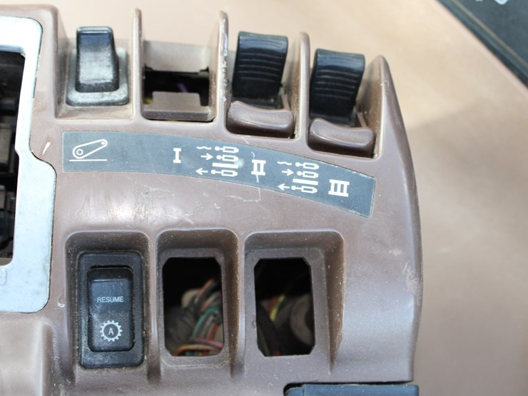 john-deere-8320-image-87