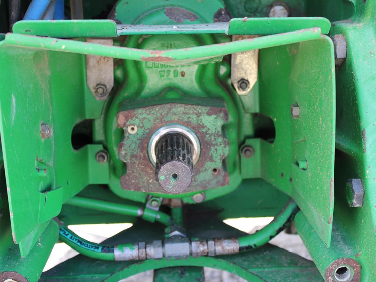 john-deere-8320-image-33