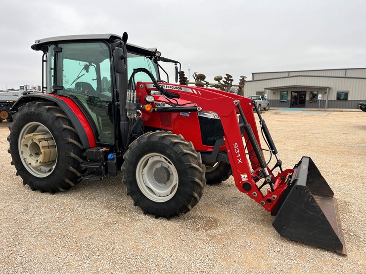 2017-massey-ferguson-4710-image-7