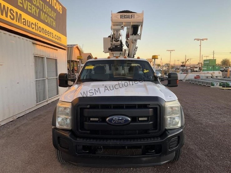 2013-ford-f550-image-3