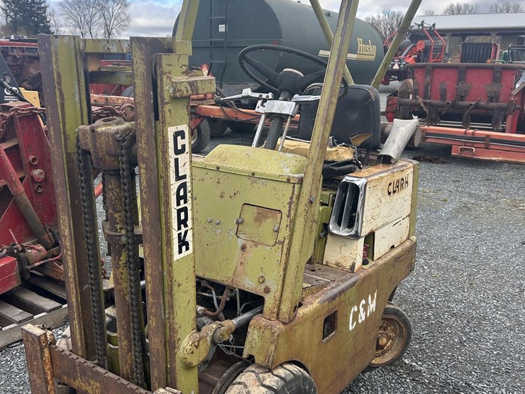 clark-c20r-413-image-5