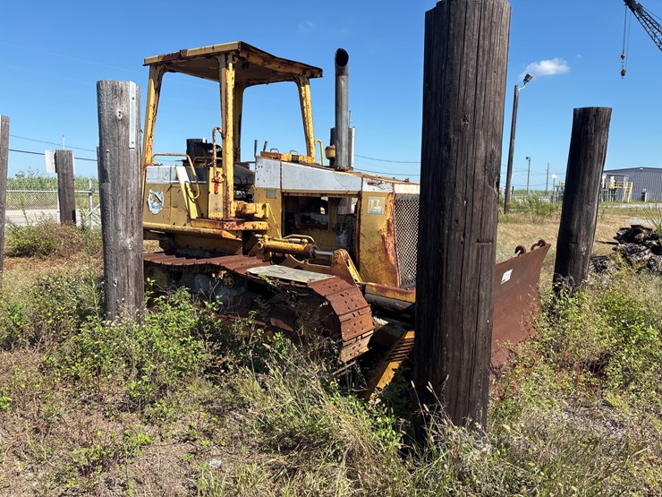 2006-caterpillar-d4c-image-2