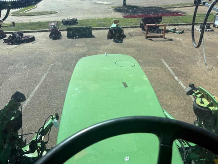 john-deere-4710-image-50