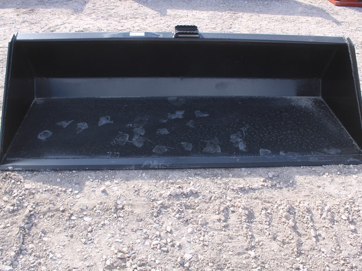 #2012-•-90-inch-skid-steer-bucket-with-blade-image-1