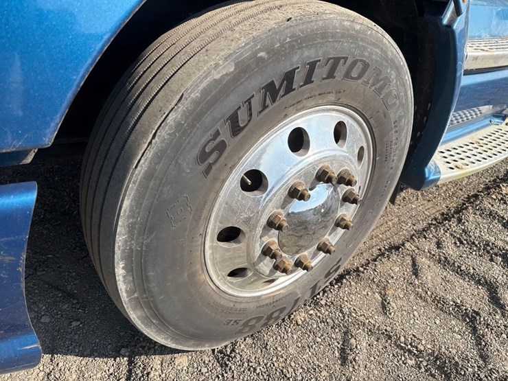 2012-kenworth-t660-image-11