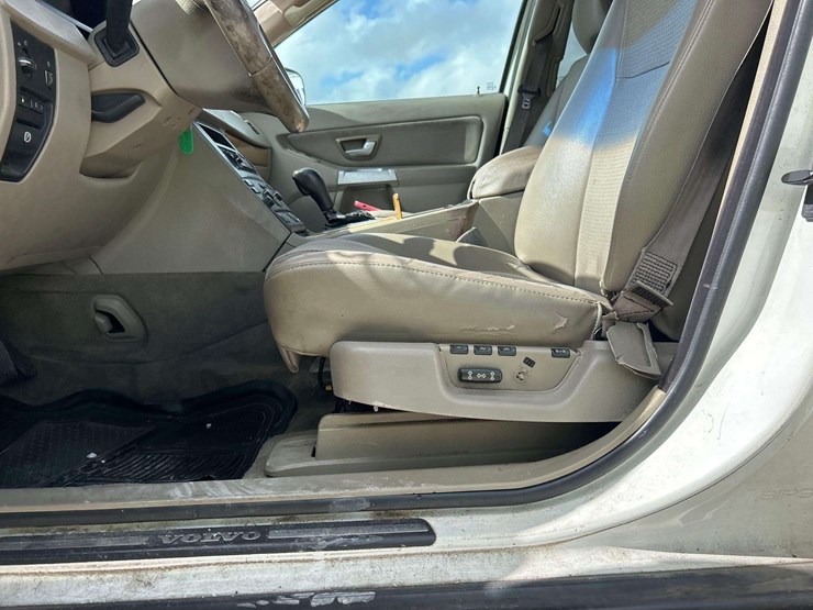 2004-volvo-xc90-image-8