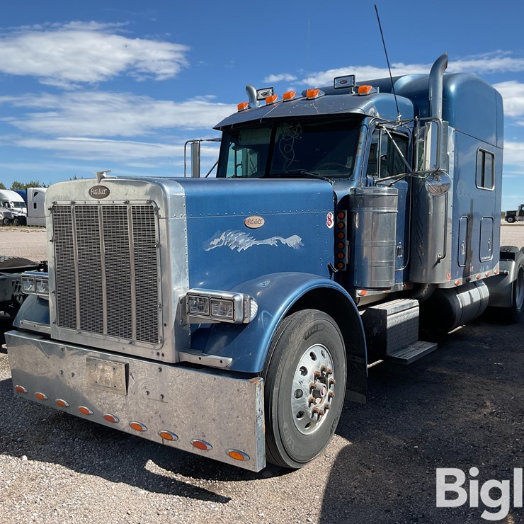 2000 PETERBILT 379