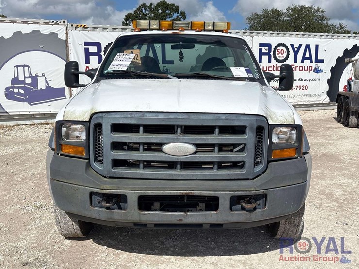 2007-ford-f-450-4x4-cab-and-chassis-truck-image-22