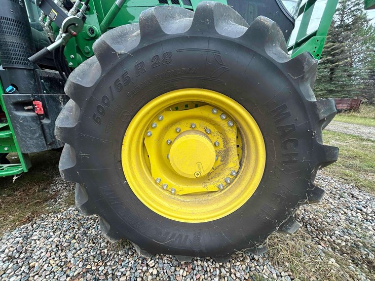 2013-john-deere-6150r-image-12