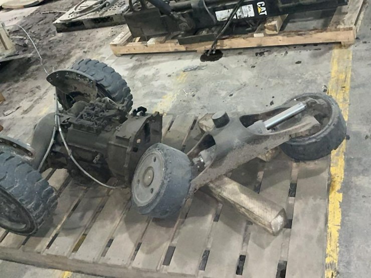 #163-•-forklift-drive-and-steer-wheels-image-3