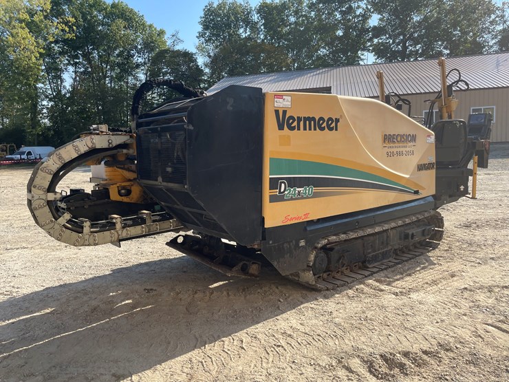 #1002-•-2015-vermeer-d24x40-series-ii-boring-machine-image-6