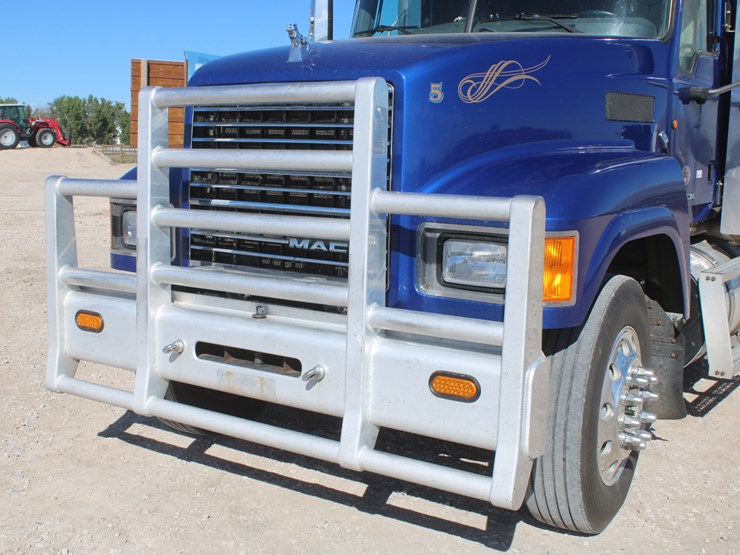 #2045-•-#2045--2013-mack-chu613-semi-tractor-image-13