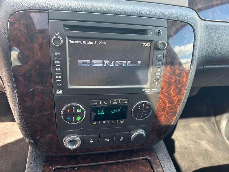 2013-gmc-yukon-denali-image-14