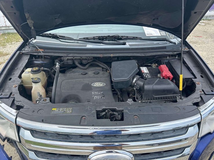 2013-ford-edge-image-9