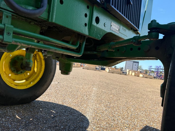 john-deere-2155-image-11