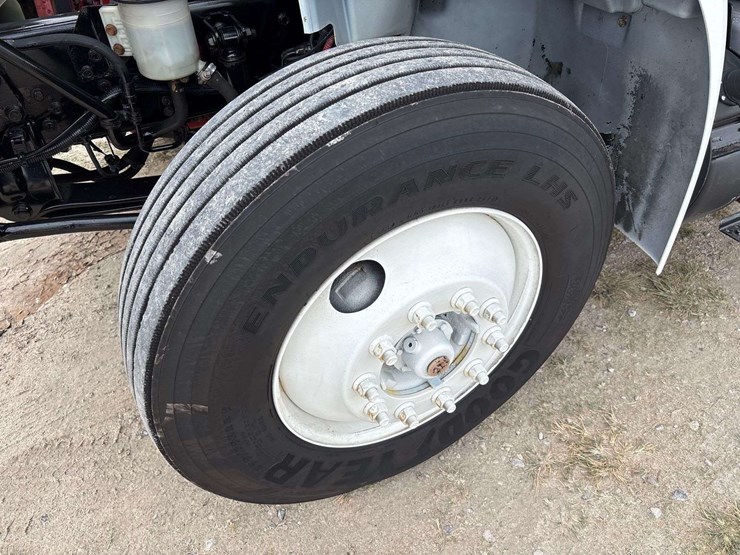 2020-international-mv607-16ft-morgan-dump-truck-image-49