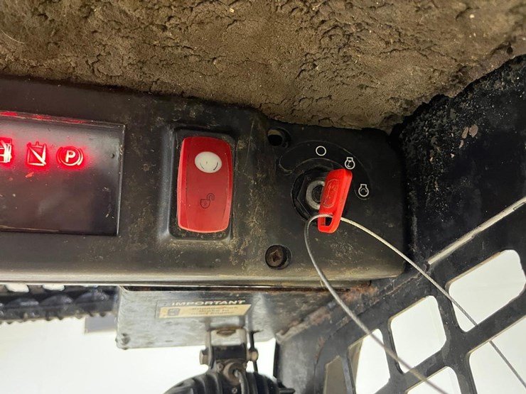 john-deere-317-image-19