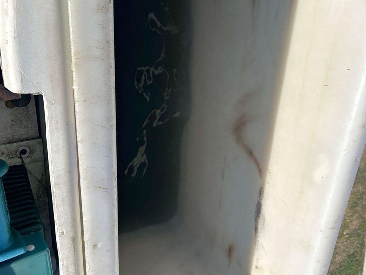 2013-freightliner-m2-106-altec-aa755-55ft-bucket-truck-image-31