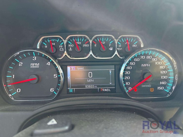 2018-chevrolet-tahoe-image-16