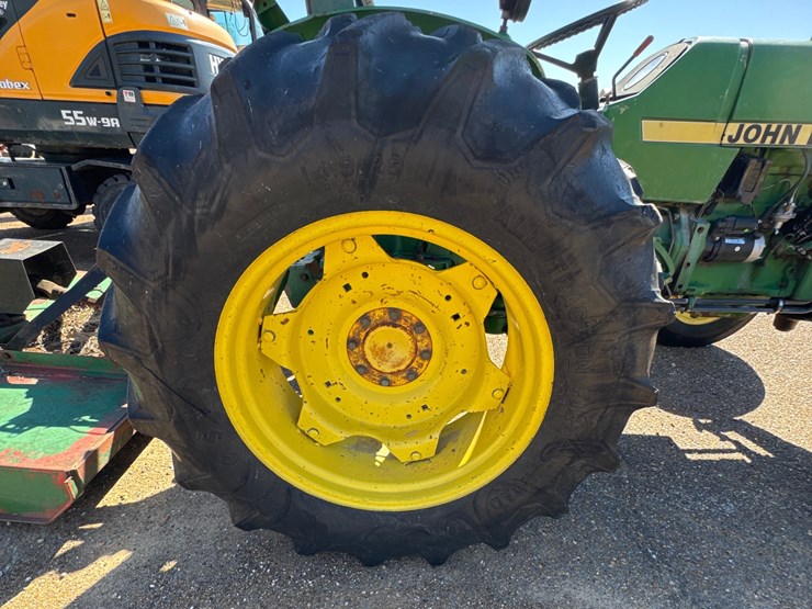 john-deere-2150-image-23