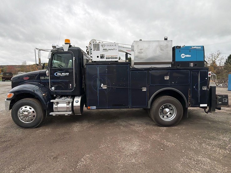 peterbilt-337-image-1