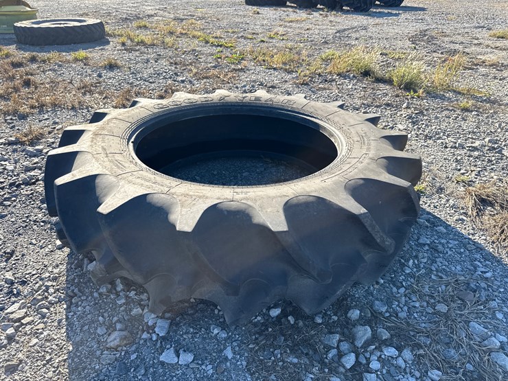 #9680-•-goodyear-520/85r46-tire-inv#-9680-image-4