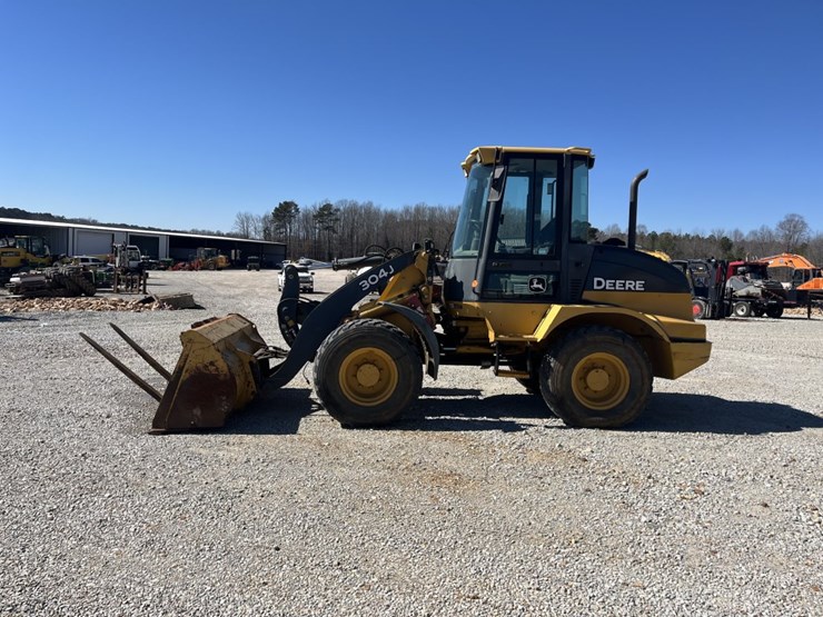 2007-deere-304j-image-2