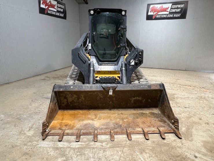 2015-deere-333g-image-8